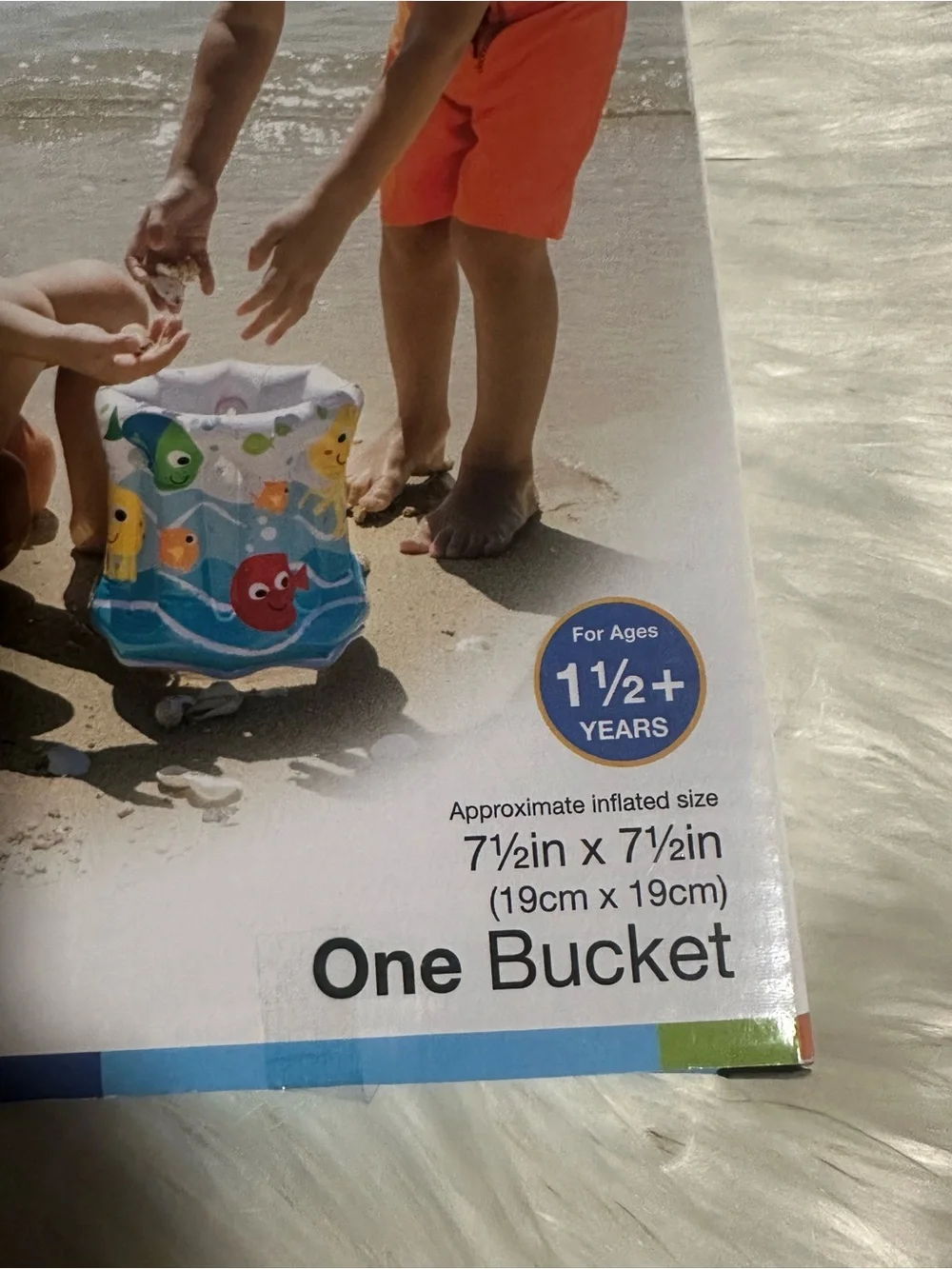 Intex Inflatable Shell Scavenger Bucket - Colorful Fish Print